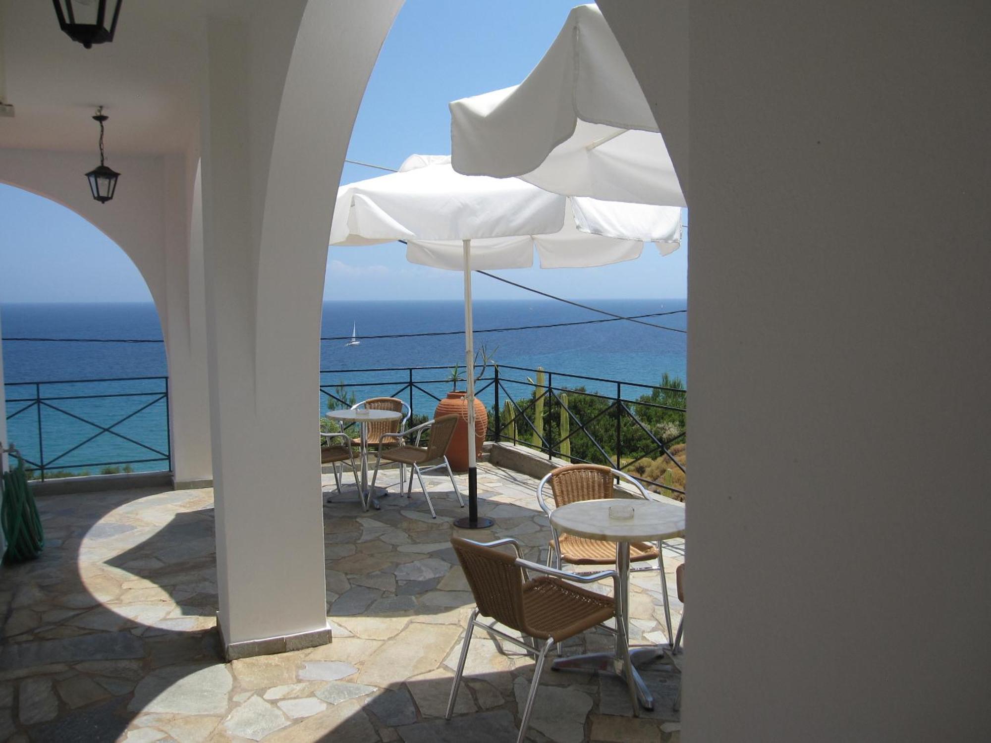 Travlos Studios Eleios-Pronnoi Exterior photo